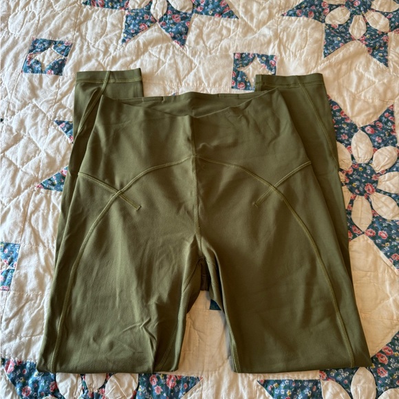 LULULEMON Align Leggings - Picture 1 of 3